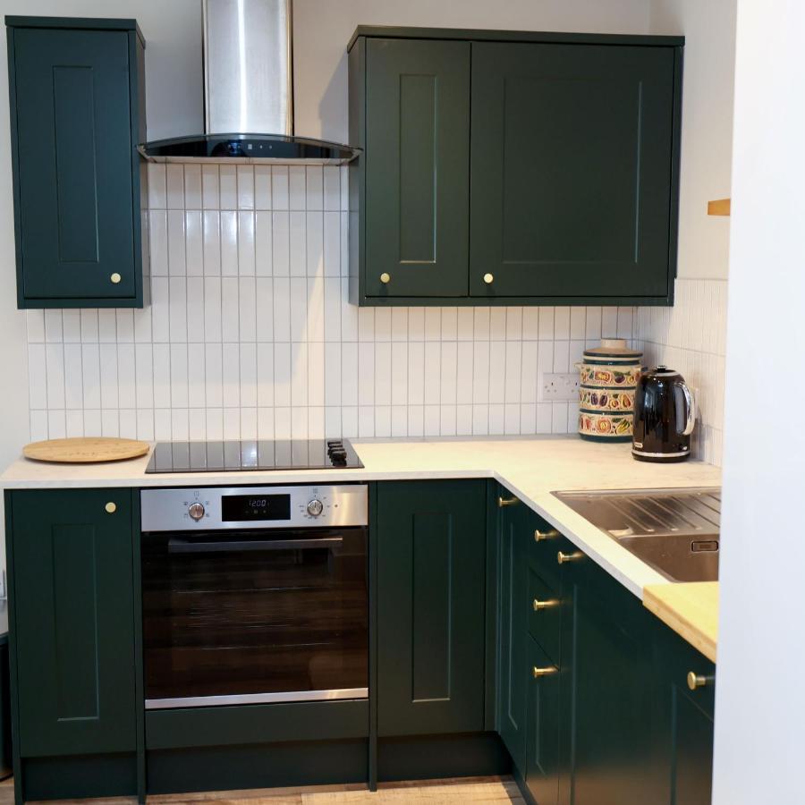 Spacious 1-Bed Apartment With Super King Or Twin In Central Charlbury, Cotswolds 外观 照片